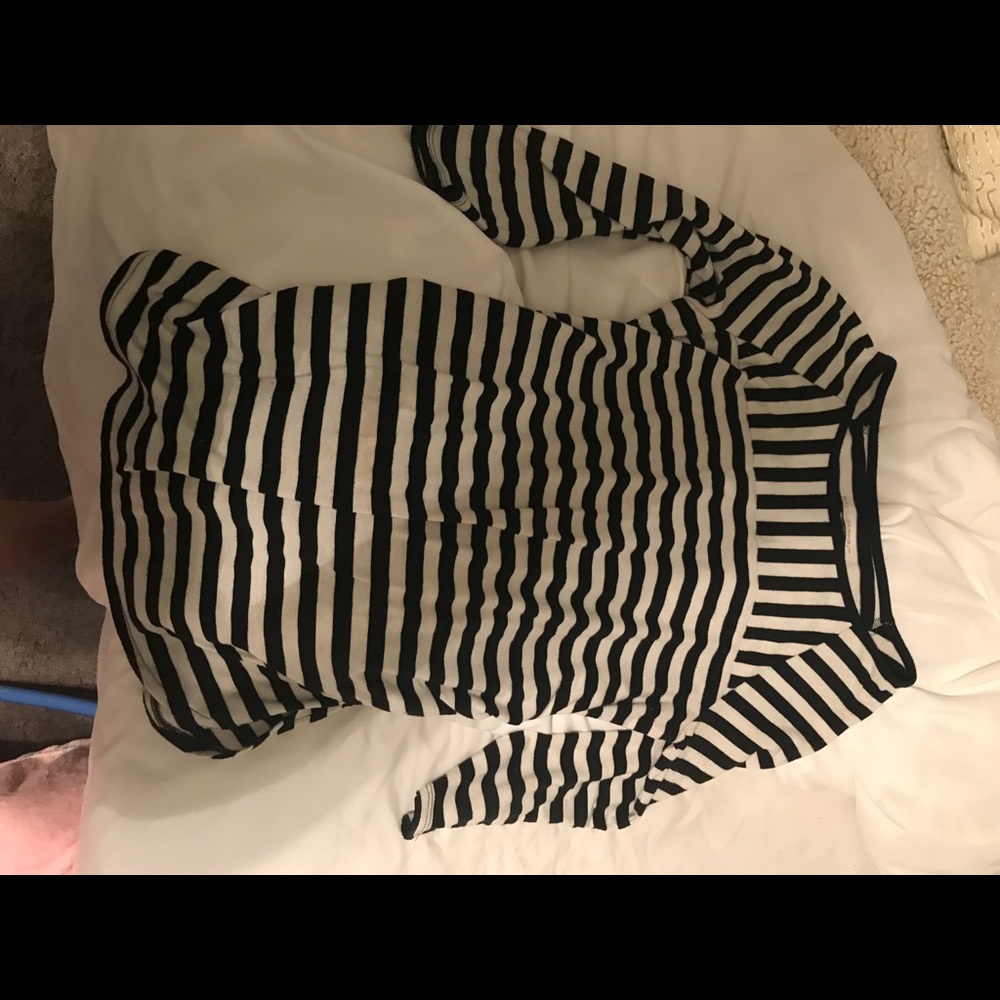 quarter sleeve maternity top